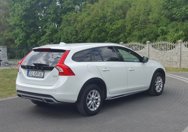 Volvo V60 Cross Country cena 67900 przebieg: 133000, rok produkcji 2016 z Stronie Śląskie małe 232